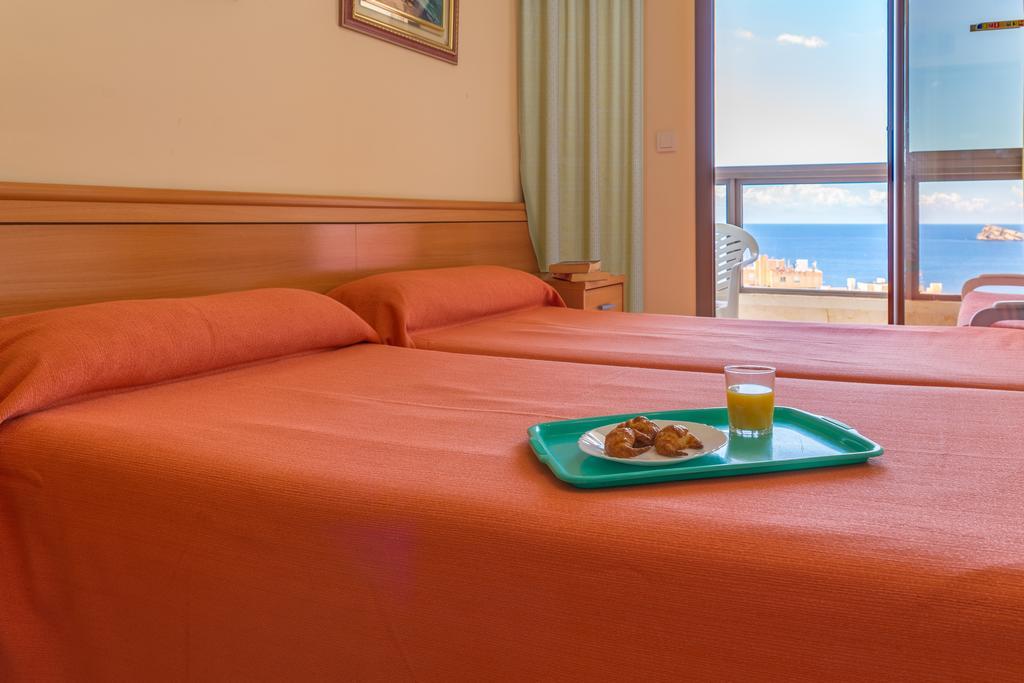 Gemelos 20 Benidorm Room photo